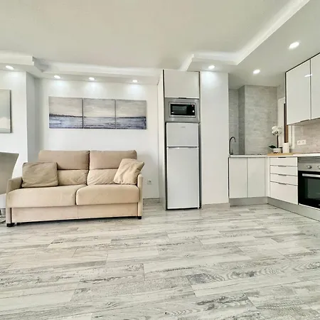 Torres De Yomely - M1c 美洲海滩